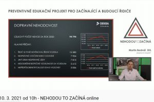 Nehodou to začíná