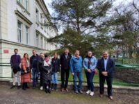Učitelé Slovinsko 7 | SOS a SOU KH
