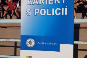 Přes bariery s Policií