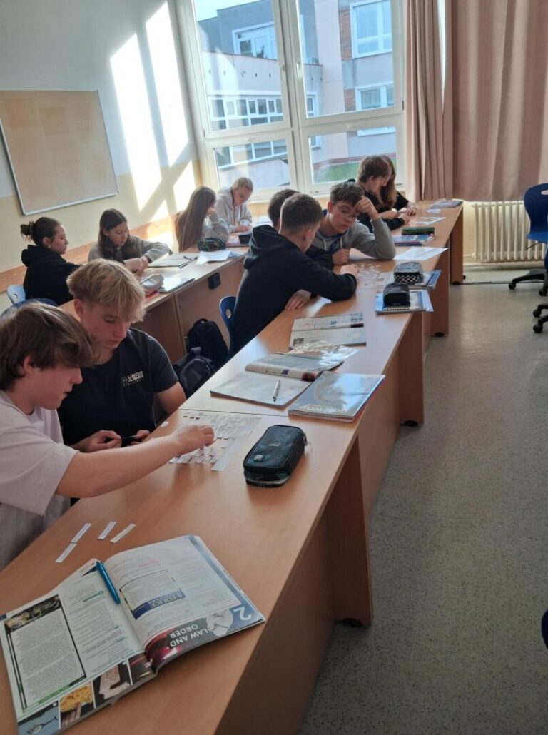 20251113 091148 | SOS a SOU KH