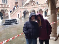 20251126 094936 | SOS a SOU KH