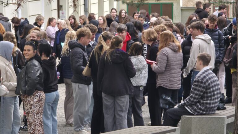 20260413 080144a | SOS a SOU KH