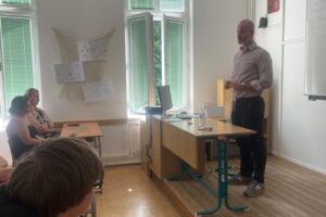 Inspirativní setkání s praxí: beseda s advokátem Mgr. Jakubem Hájkem